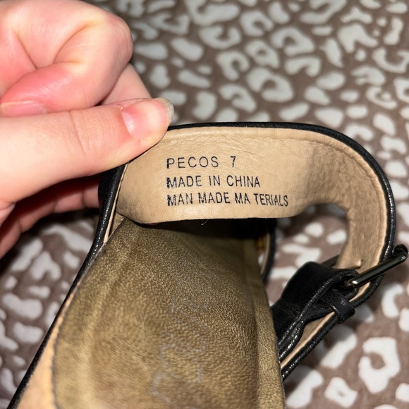 Boutique brand wedge sandals - Picture 7 of 7